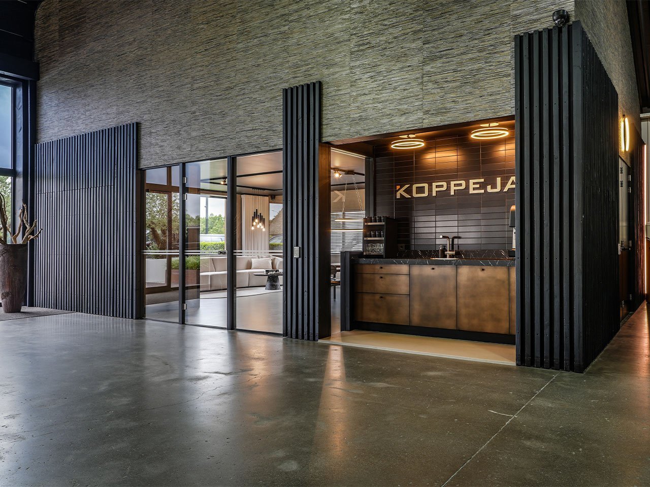 Onze keuken en kantoor | Koppejan Automotive