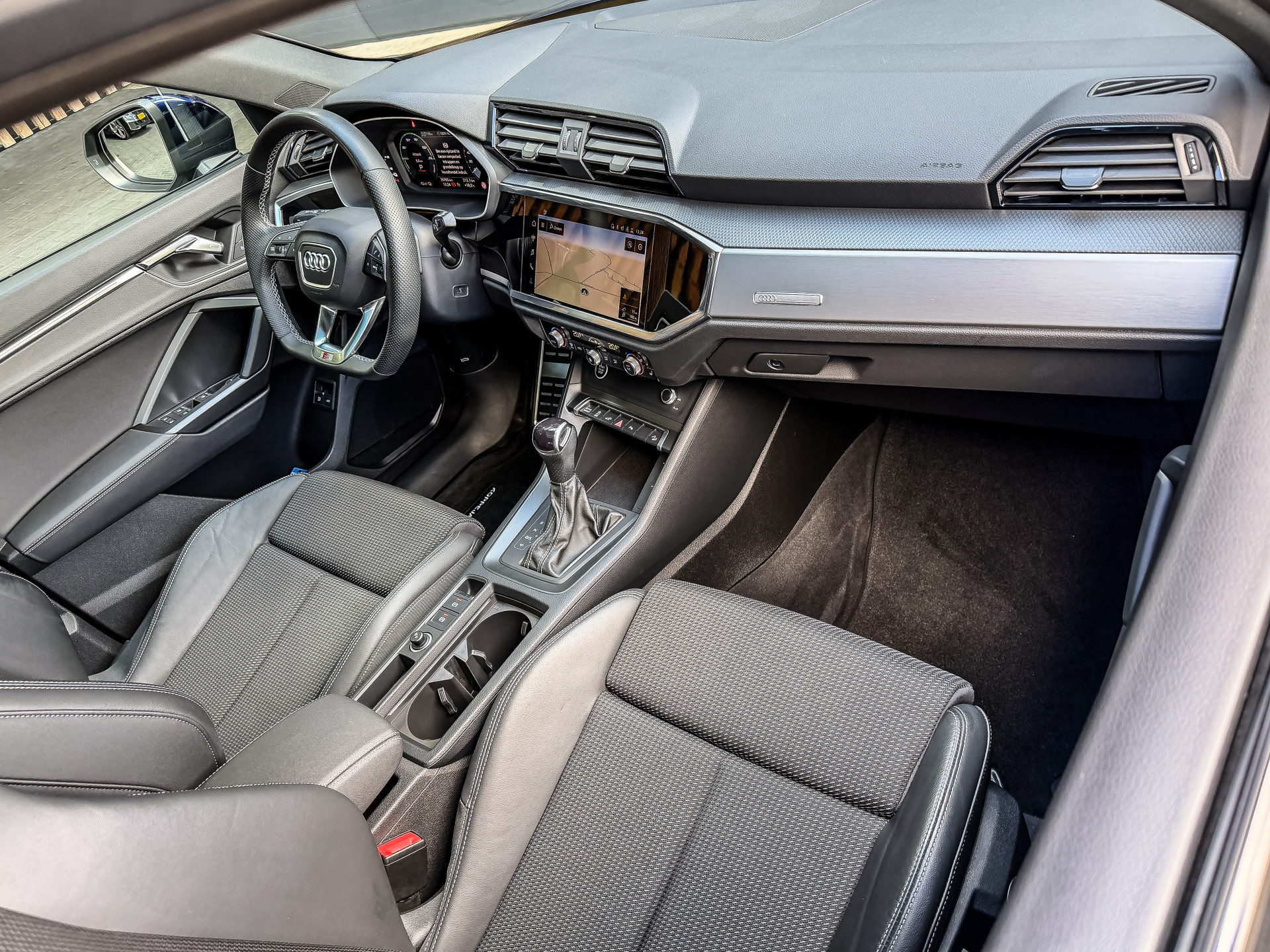 Audi Q3 45 TFSIe 245PK S edition | Audi occasion