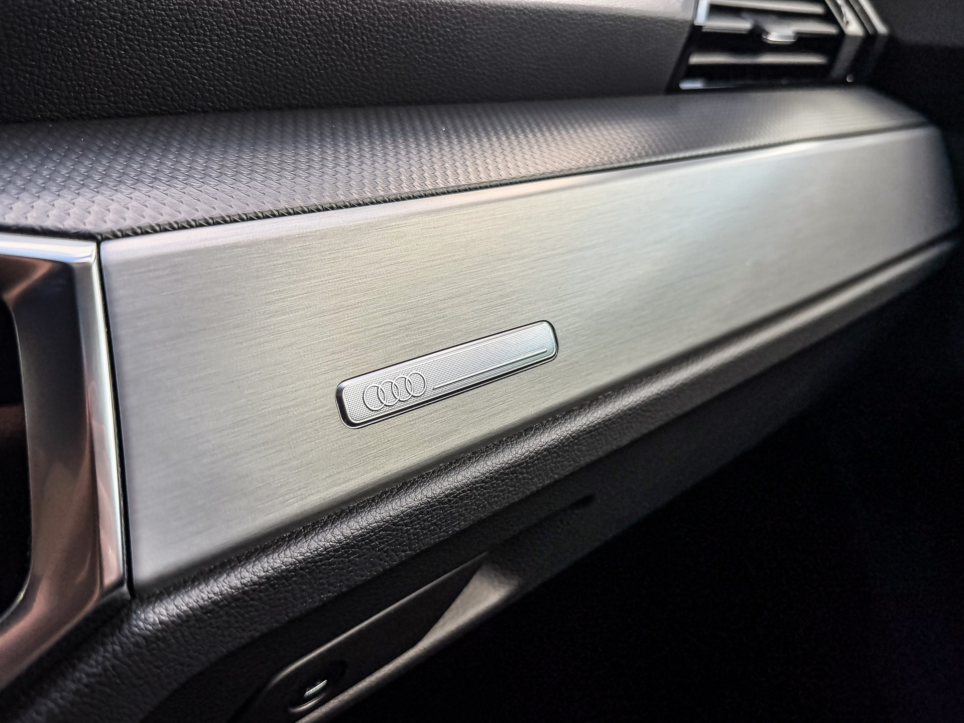 Audi Q3 45 TFSIe 245PK S edition | Audi occasion