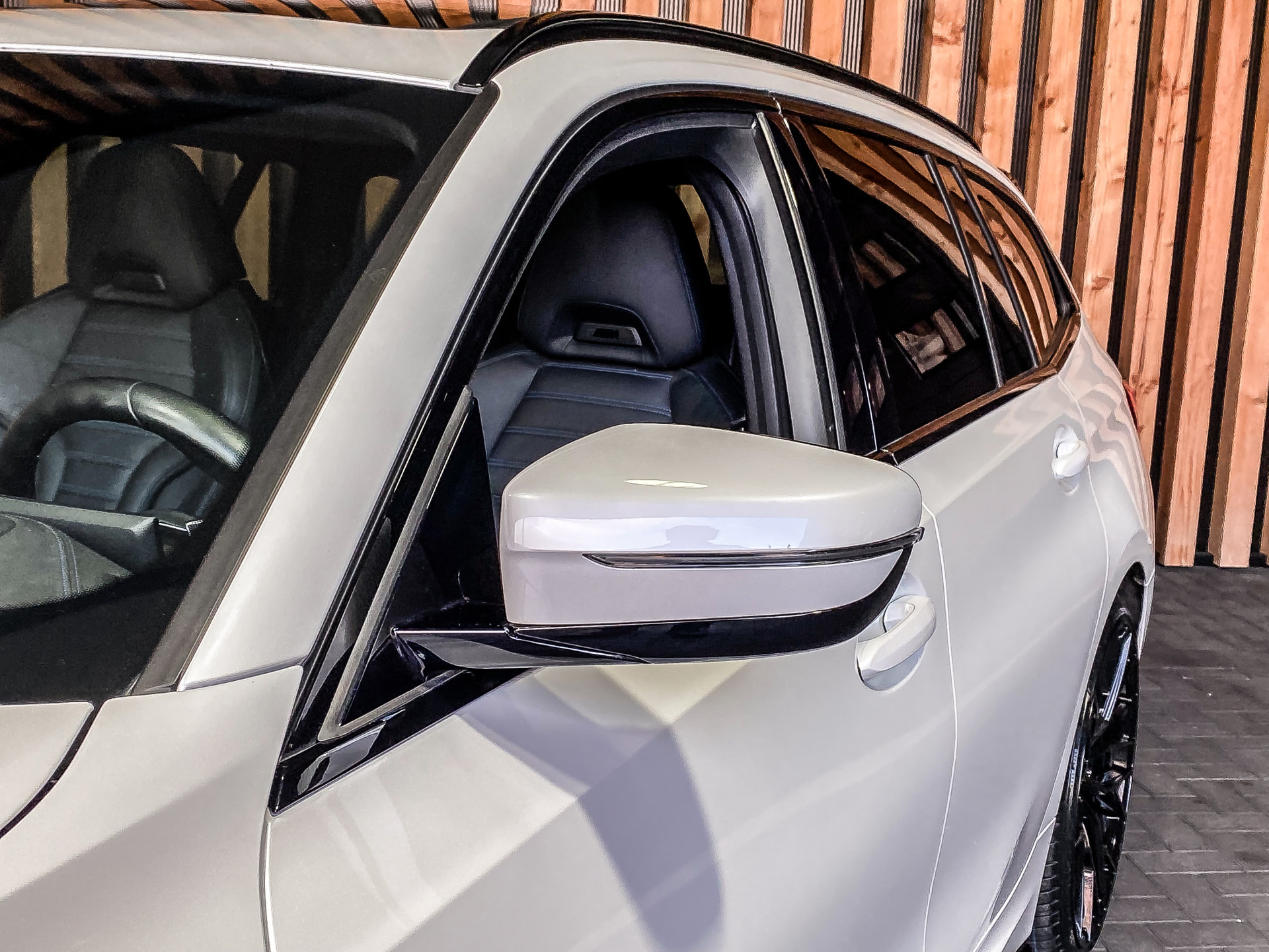 BMW 3 Serie Touring 330e 292PK xDrive High Executive M-Sport Pro | BMW occasion