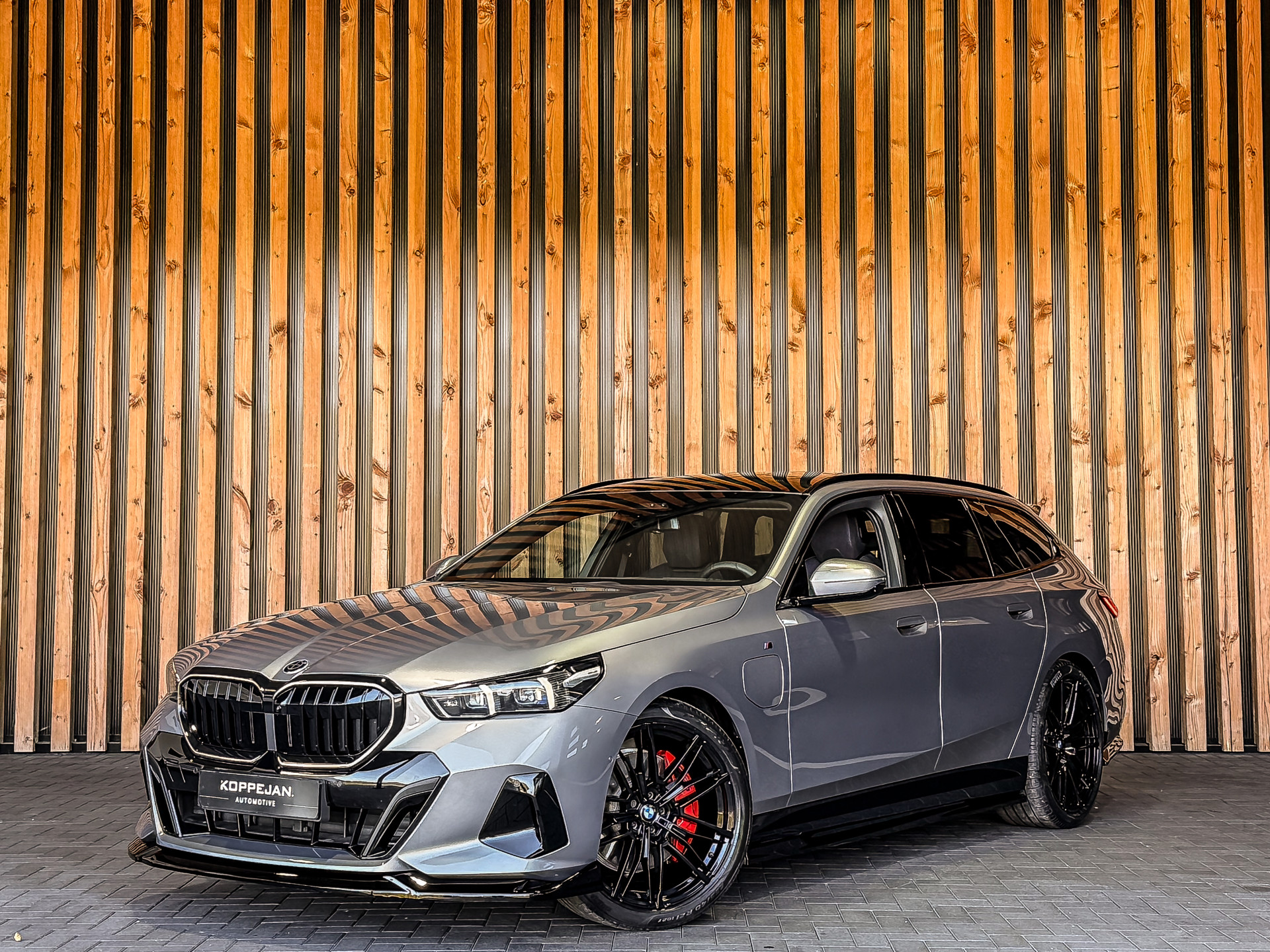 BMW 5 Serie Touring 550e xDrive 490PK M-Sport | BMW occasion