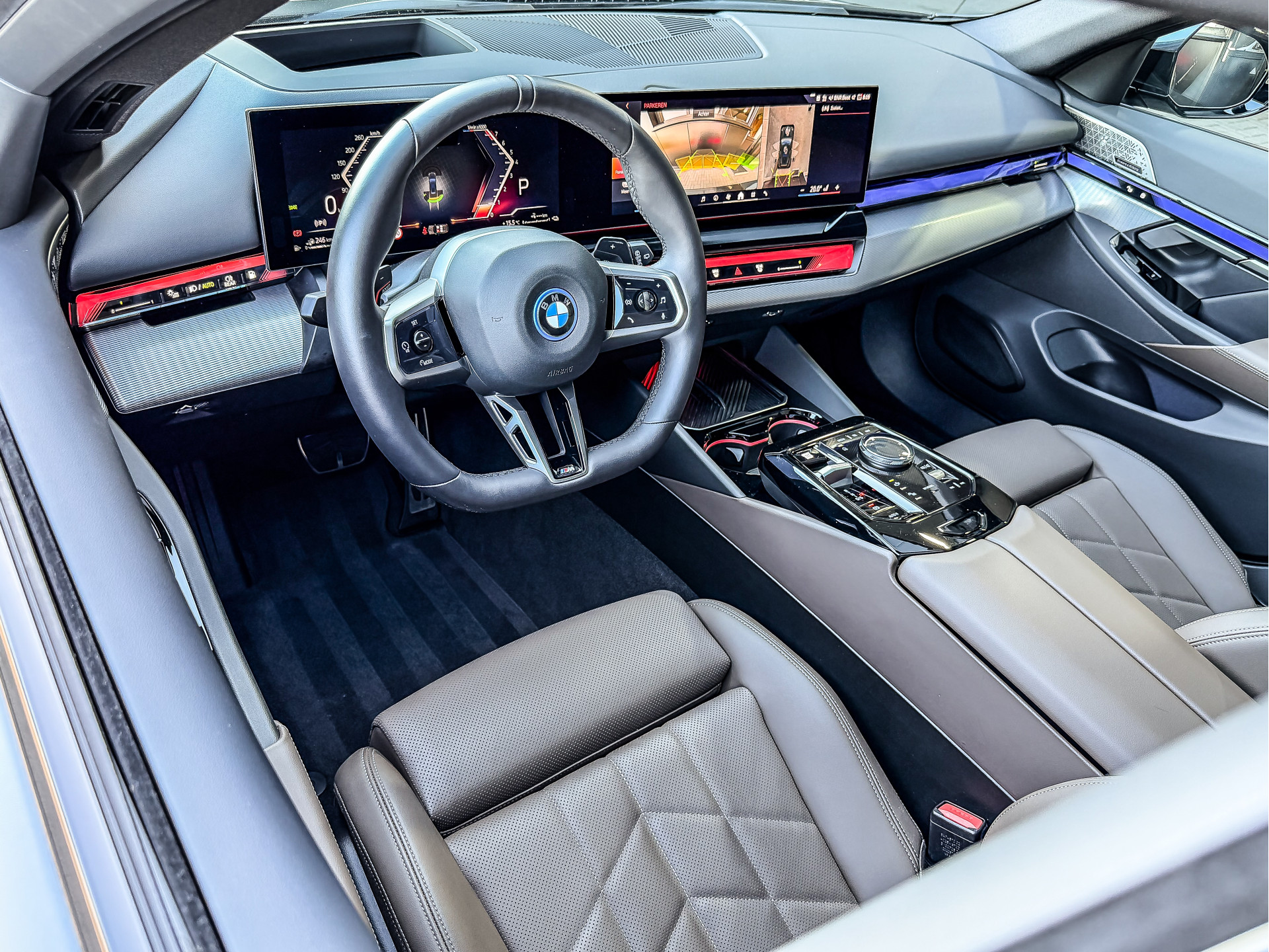 BMW 5 Serie Touring 550e xDrive 490PK M-Sport | BMW occasion