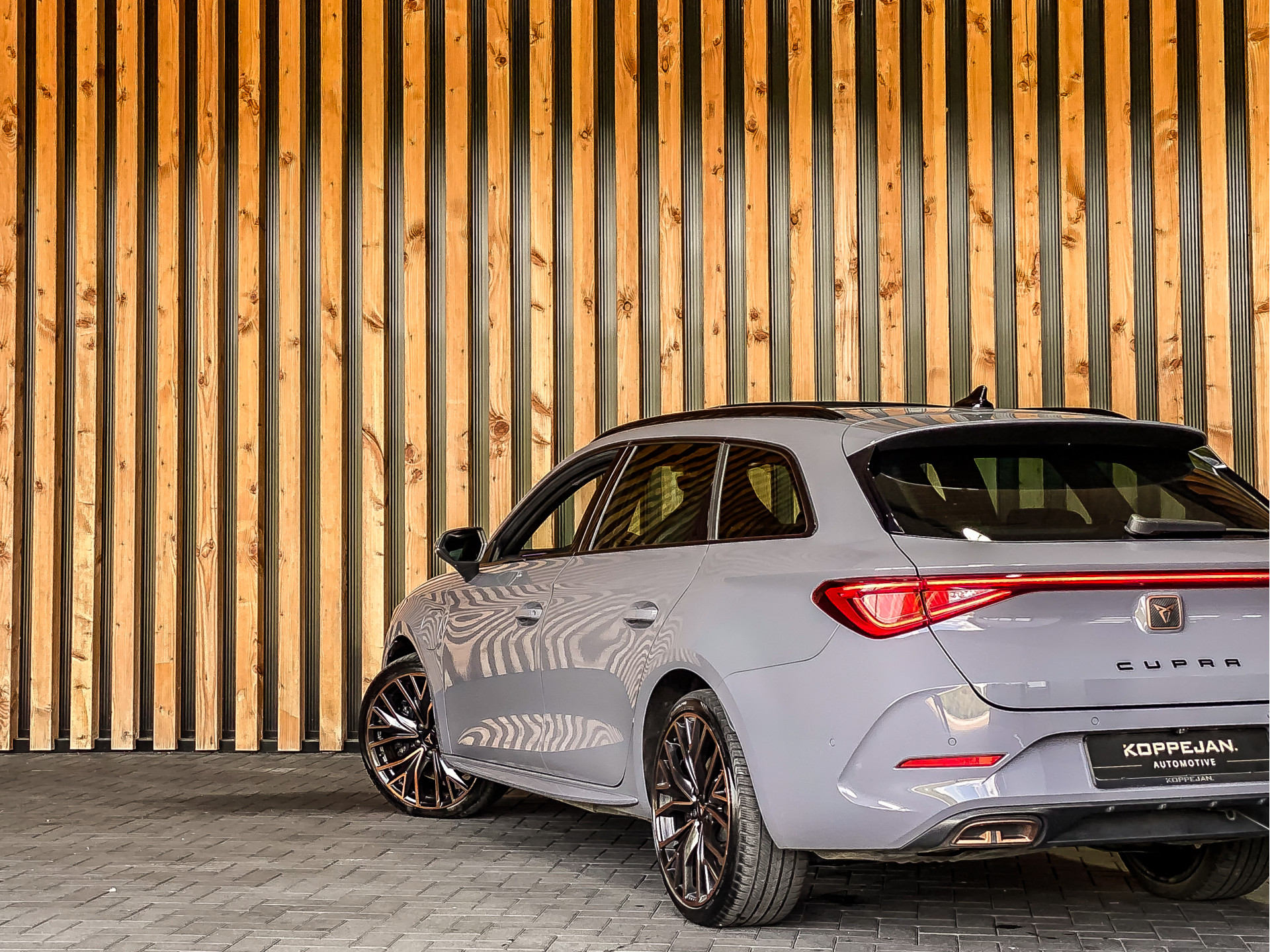 CUPRA Leon Sportstourer 1.4 e-Hybrid VZ 245PK Automaat | CUPRA occasion