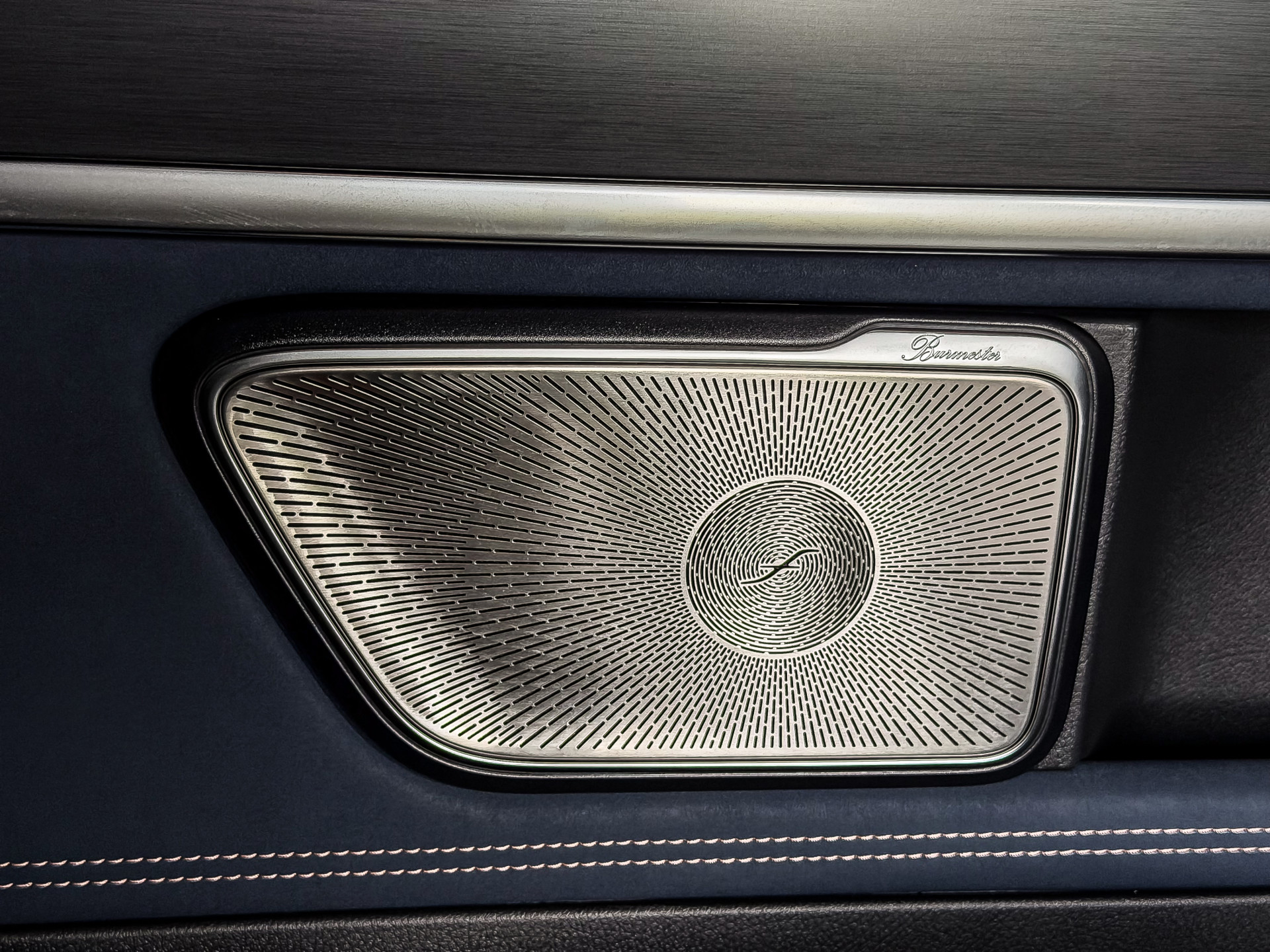 Mercedes-Benz EQV 300 AMG L2 90kWh 8-Persoons | Mercedes-Benz occasion