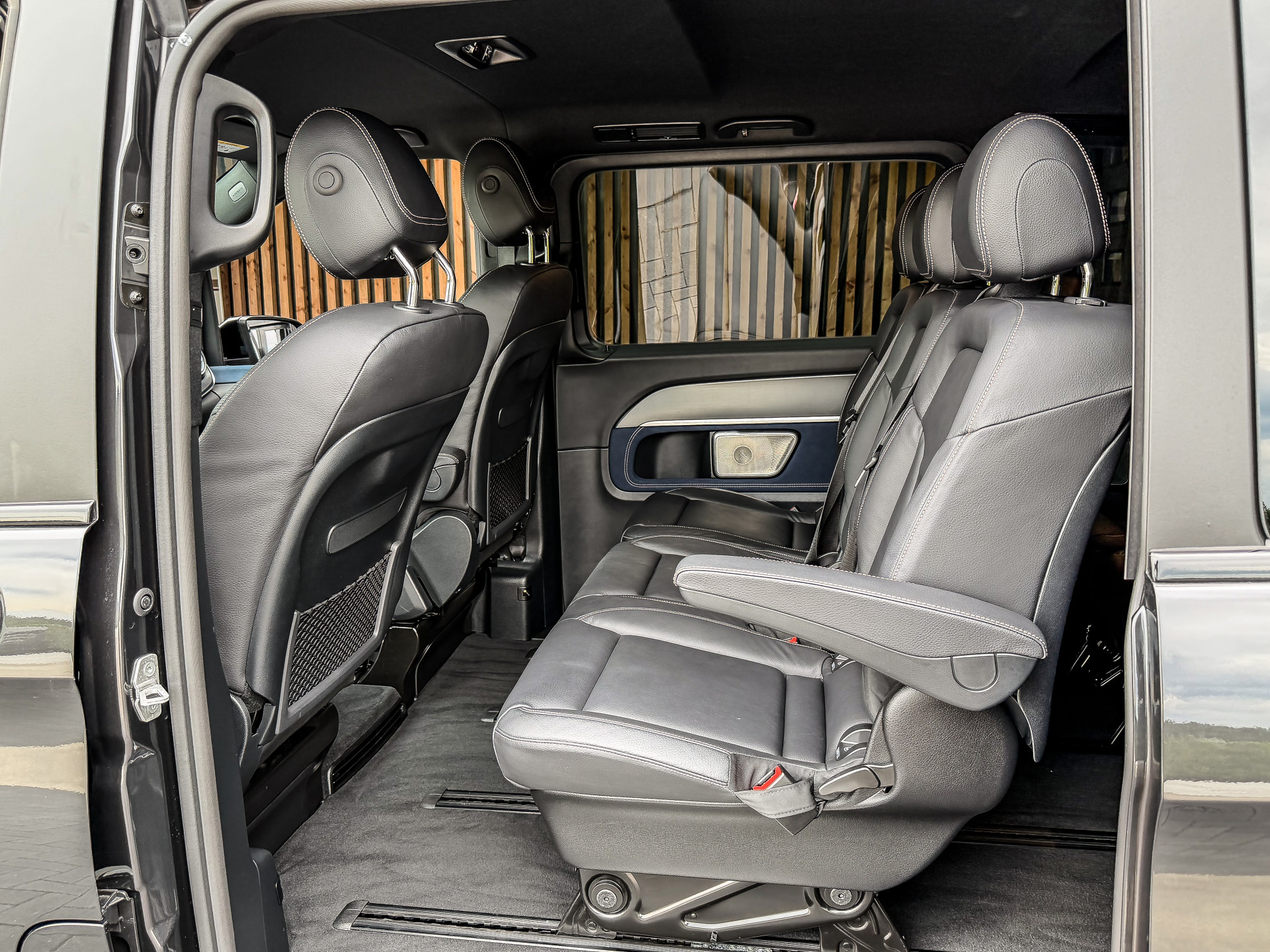 Mercedes-Benz EQV 300 AMG L2 90kWh 8-Persoons | Mercedes-Benz occasion