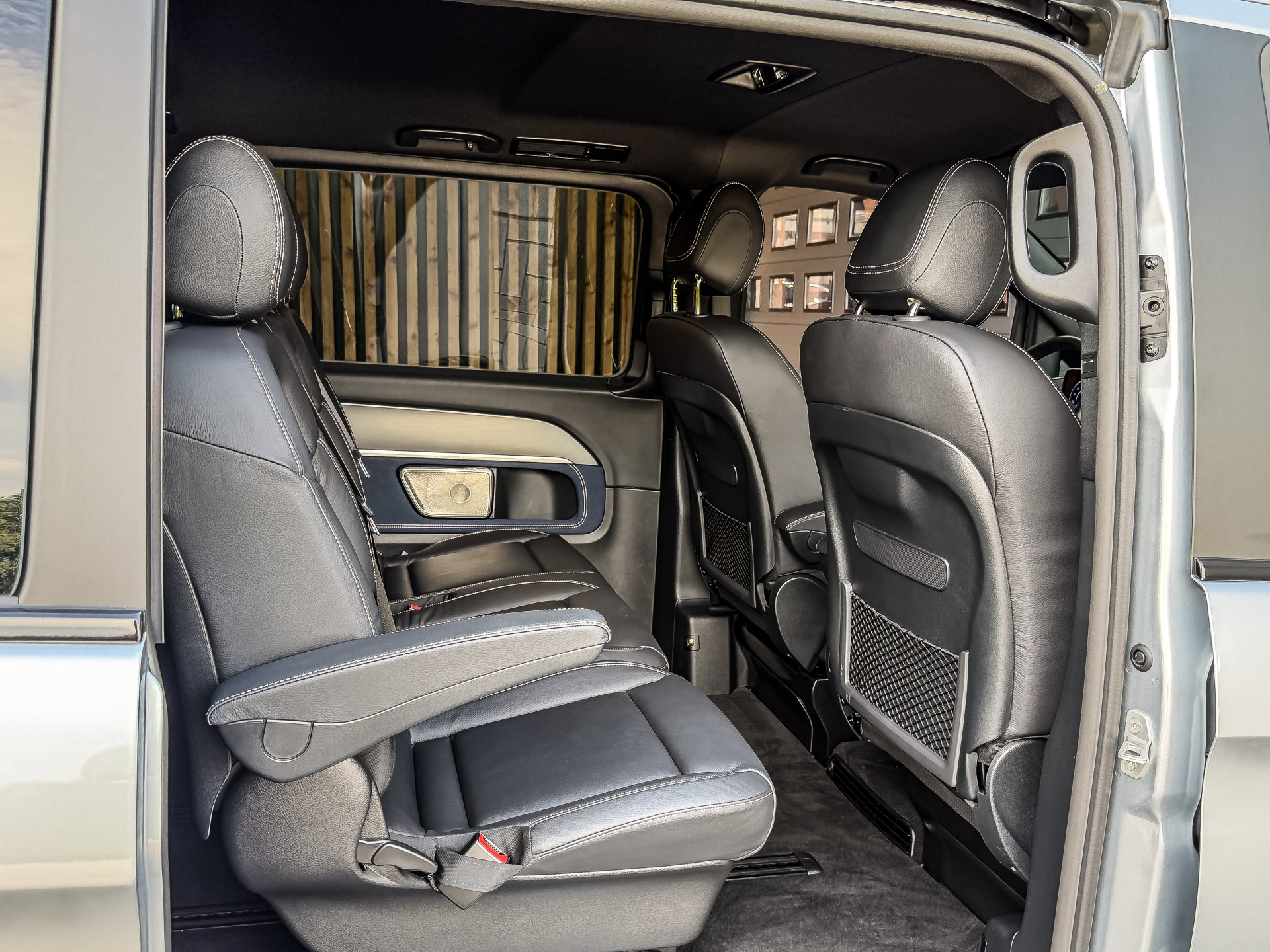 Mercedes-Benz EQV 300 AMG L2 90kWh 8-Persoons | Mercedes-Benz occasion