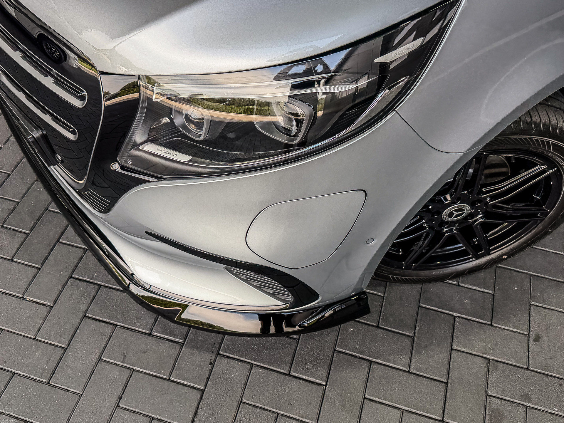 Mercedes-Benz EQV 300 AMG L2 90kWh 8-Persoons | Mercedes-Benz occasion