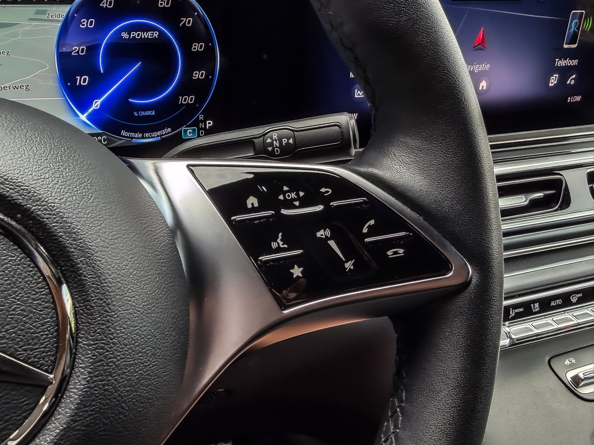 Mercedes-Benz EQV 300 AMG L2 90kWh 8-Persoons | Mercedes-Benz occasion