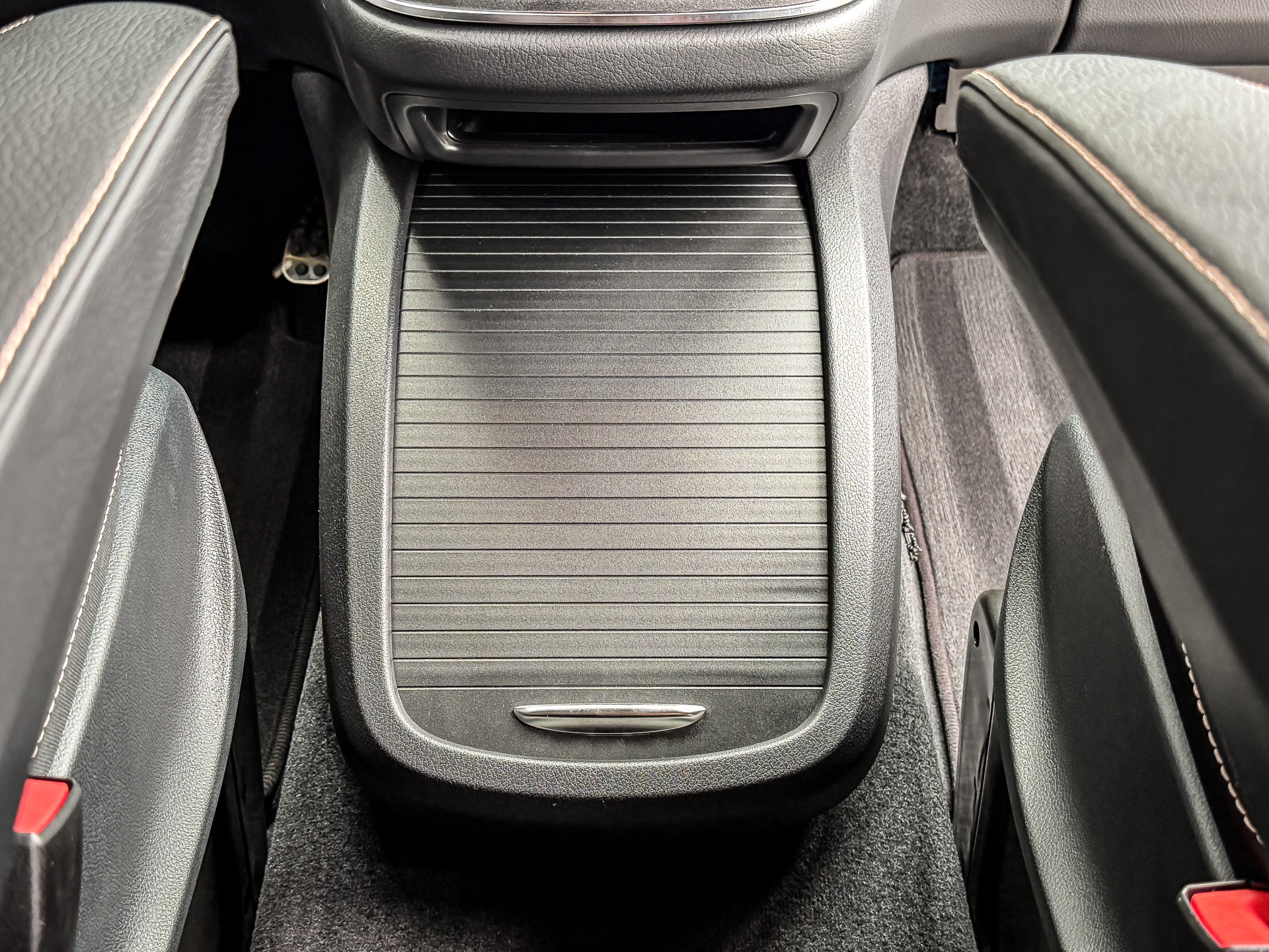 Mercedes-Benz EQV 300 AMG L2 90kWh 8-Persoons | Mercedes-Benz occasion