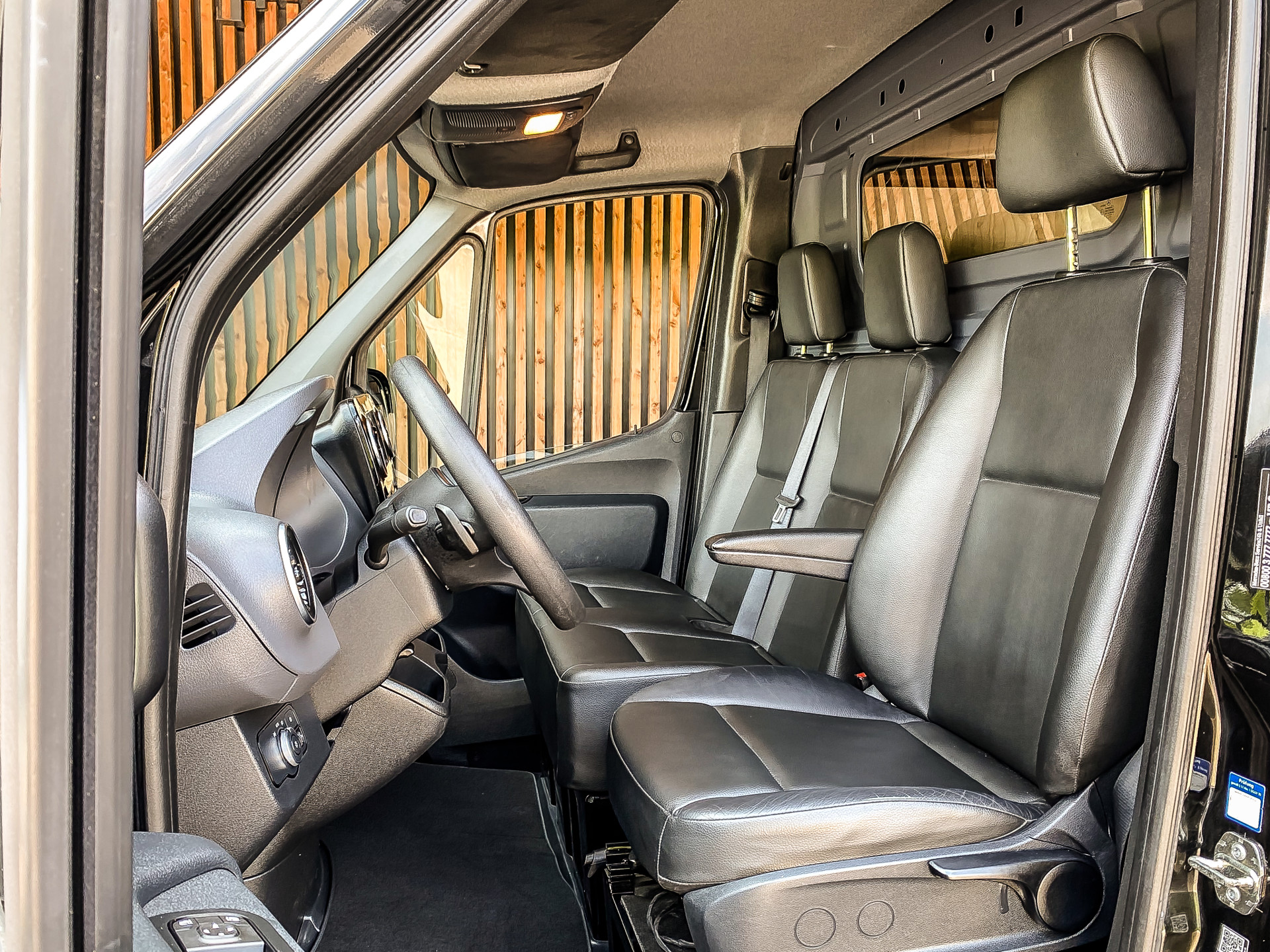 Mercedes-Benz Sprinter 317 CDI 170PK Automaat L2H2 | Mercedes-Benz occasion
