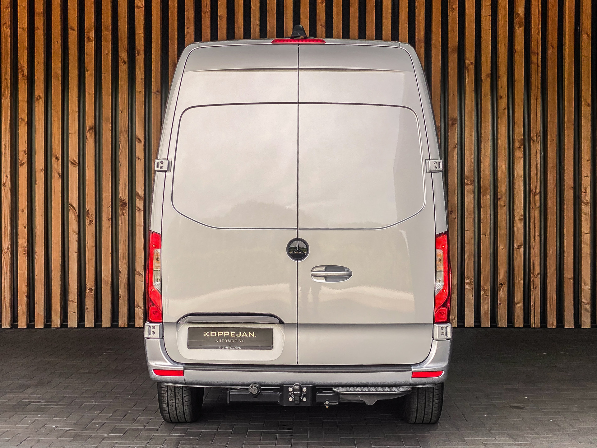 Mercedes-Benz Sprinter 319 CDI 190PK Automaat L2H2 | Mercedes-Benz occasion