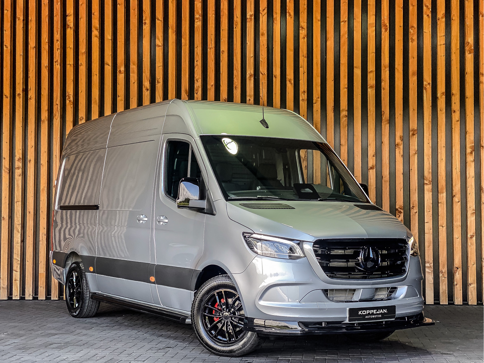Mercedes-Benz Sprinter 319 CDI 190PK Automaat L2H2 | Mercedes-Benz occasion