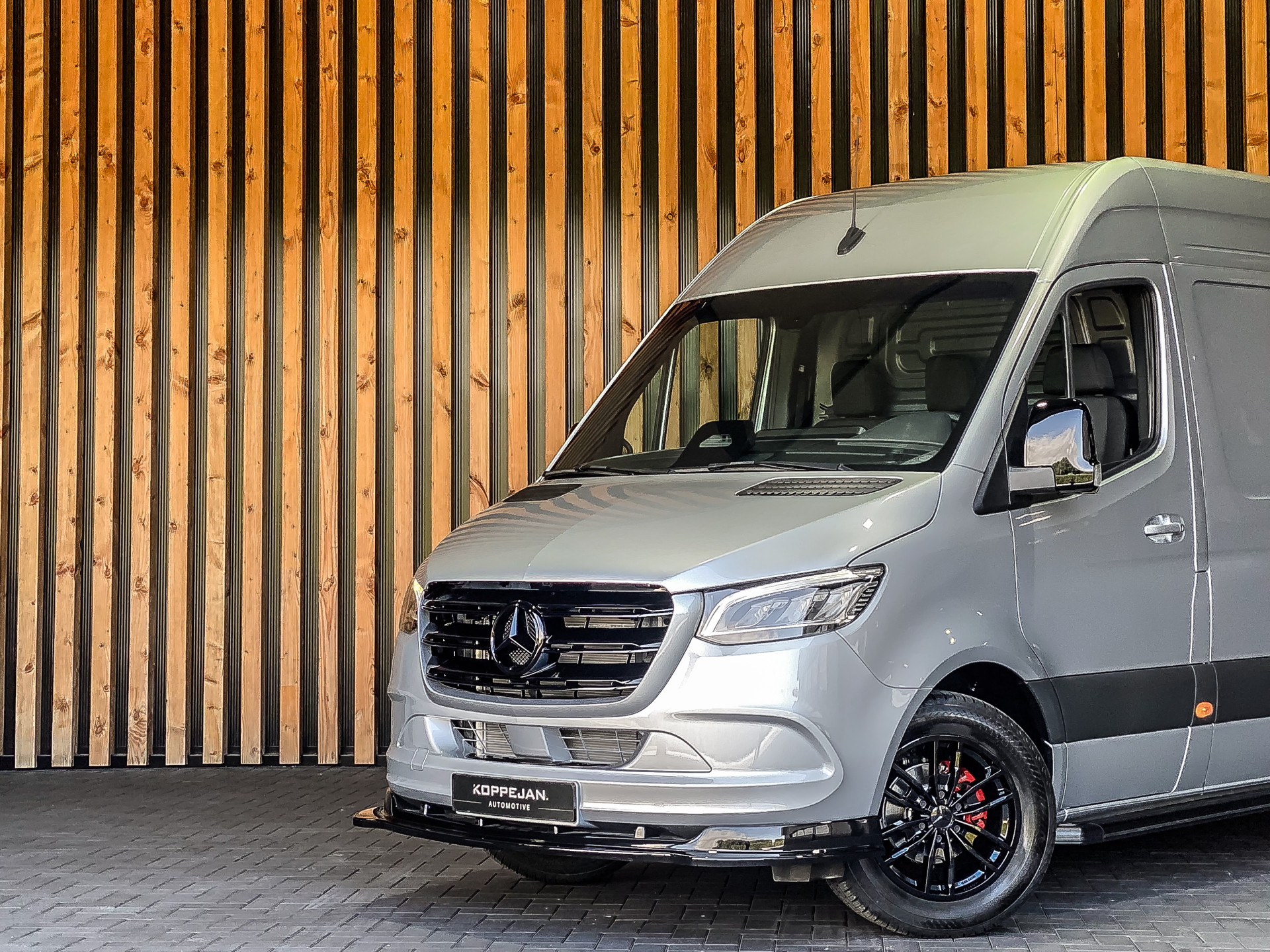 Mercedes-Benz Sprinter 319 CDI 190PK Automaat L2H2 | Mercedes-Benz occasion