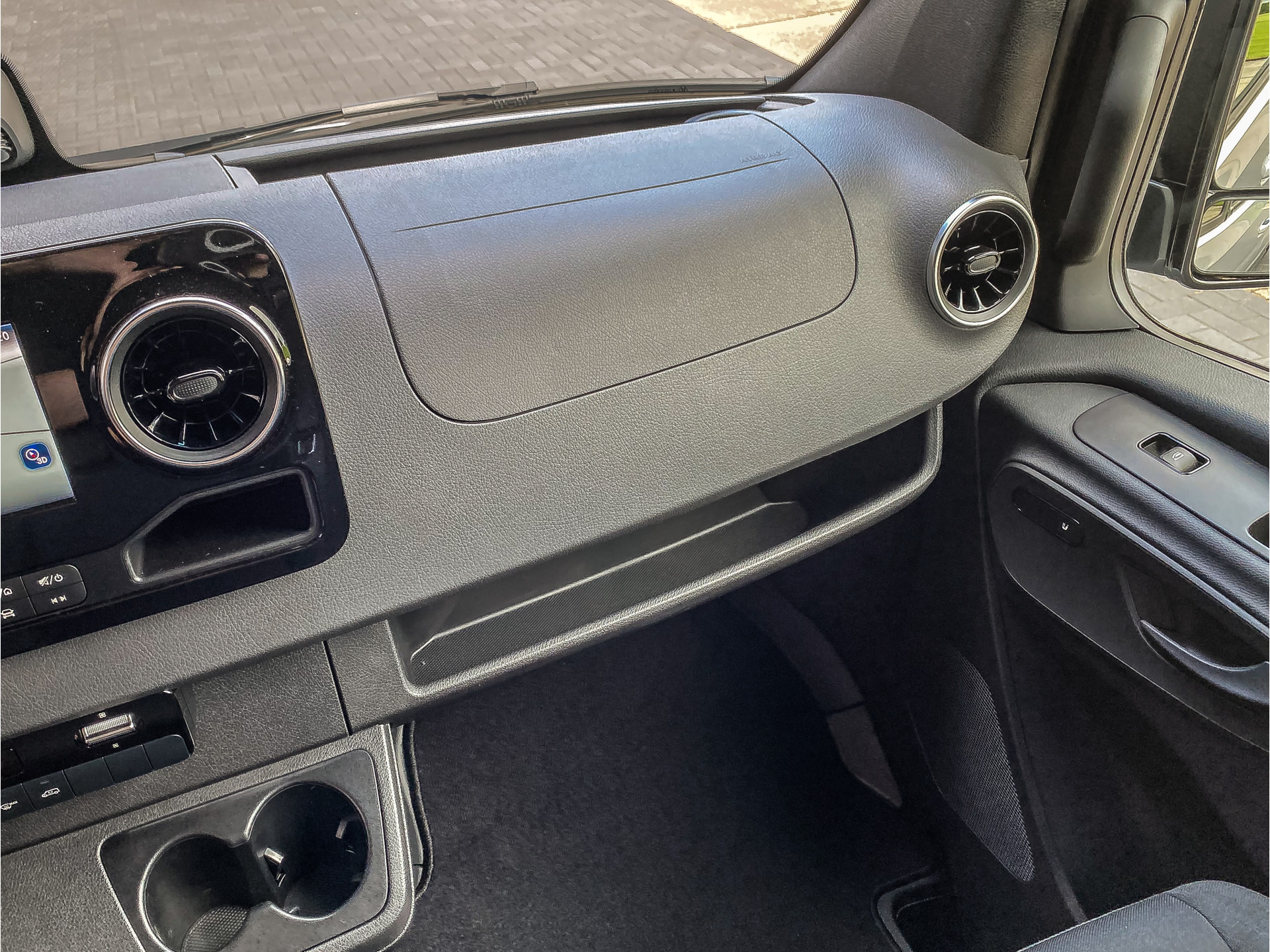 Mercedes-Benz Sprinter 319 CDI 190PK Automaat L2H2 | Mercedes-Benz occasion