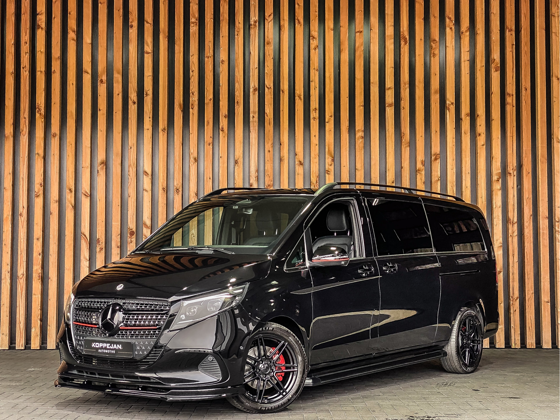 Mercedes-Benz V-Klasse 300d Extra Lang Avantgarde Dubbele Cabine | Mercedes-Benz occasion