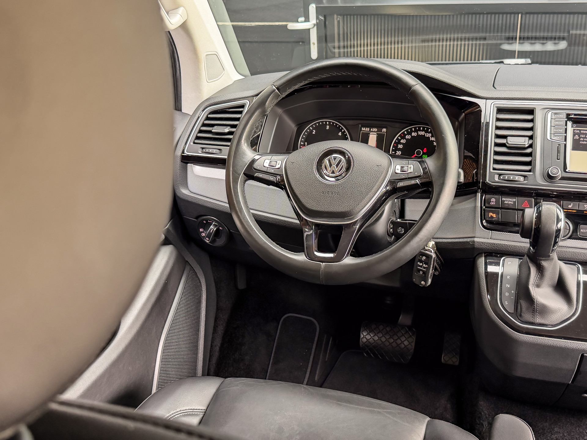 Volkswagen Caravelle 2.0 TDI 204PK DSG Highline Dubbele Cabine | Volkswagen occasion