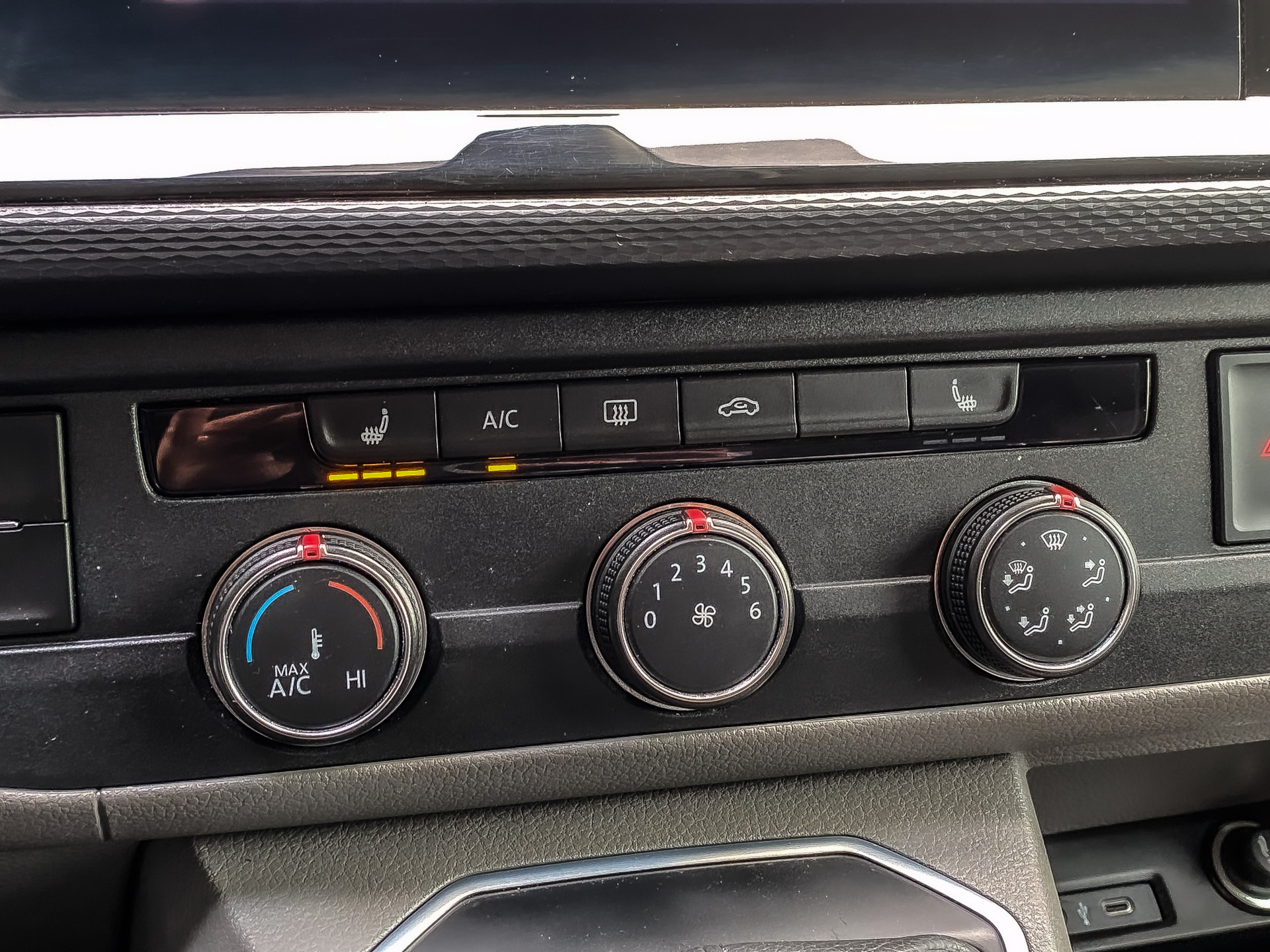 Volkswagen Transporter 2.0 TDI 150PK DSG 4Motion L2H1 Bestelwagen | Volkswagen occasion