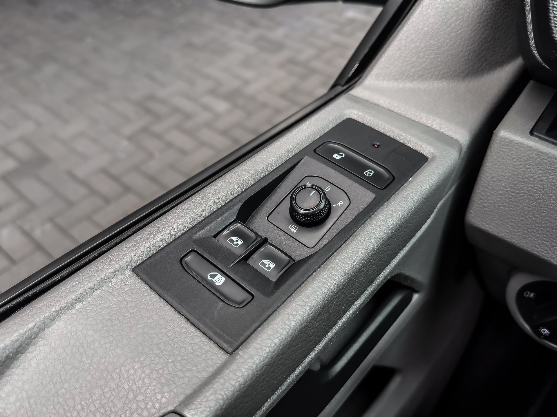 Volkswagen Transporter 2.0 TDI 150PK DSG Bestelwagen L1H1 | Volkswagen occasion