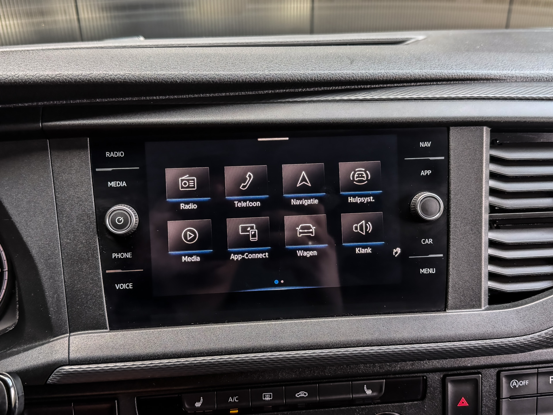 Volkswagen Transporter 2.0 TDI 150PK DSG Bestelwagen L1H1 | Volkswagen occasion