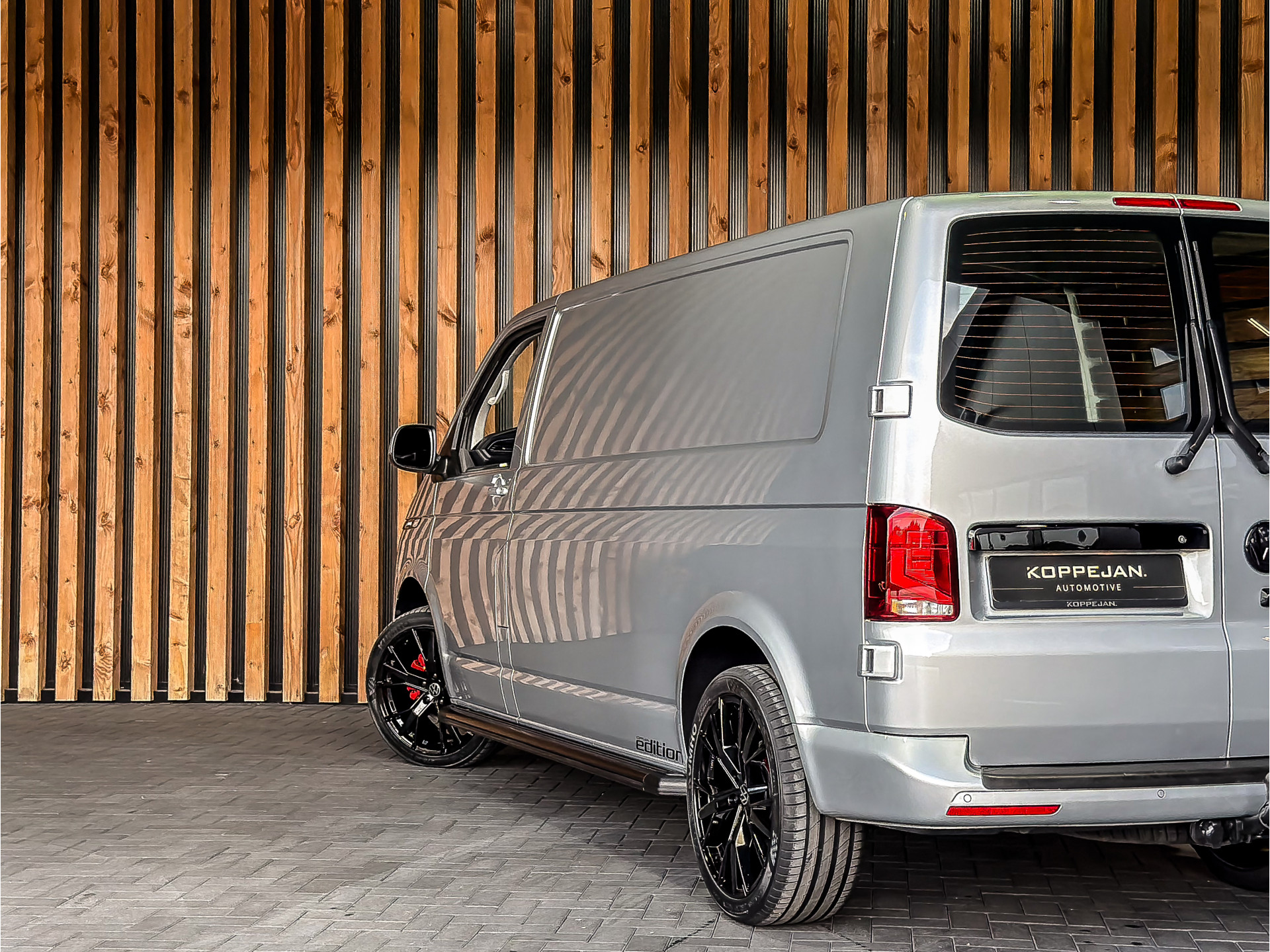 Volkswagen Transporter 2.0 TDI 150PK DSG Bestelwagen L2H1 Bulli | Volkswagen occasion