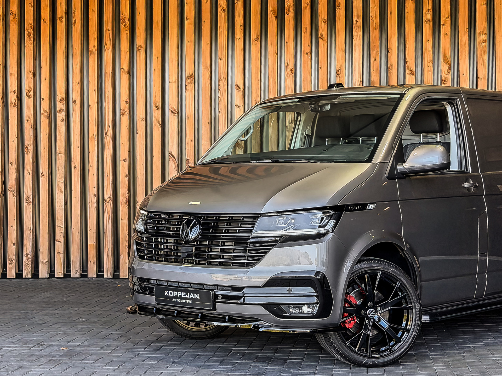 Volkswagen Transporter 2.0 TDI 150PK DSG Bestelwagen L2H1 | Volkswagen occasion