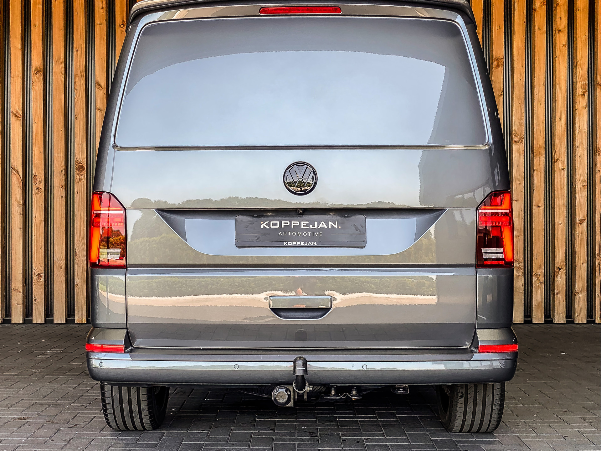 Volkswagen Transporter 2.0 TDI 150PK DSG L2H1 Bestelwagen | Volkswagen occasion