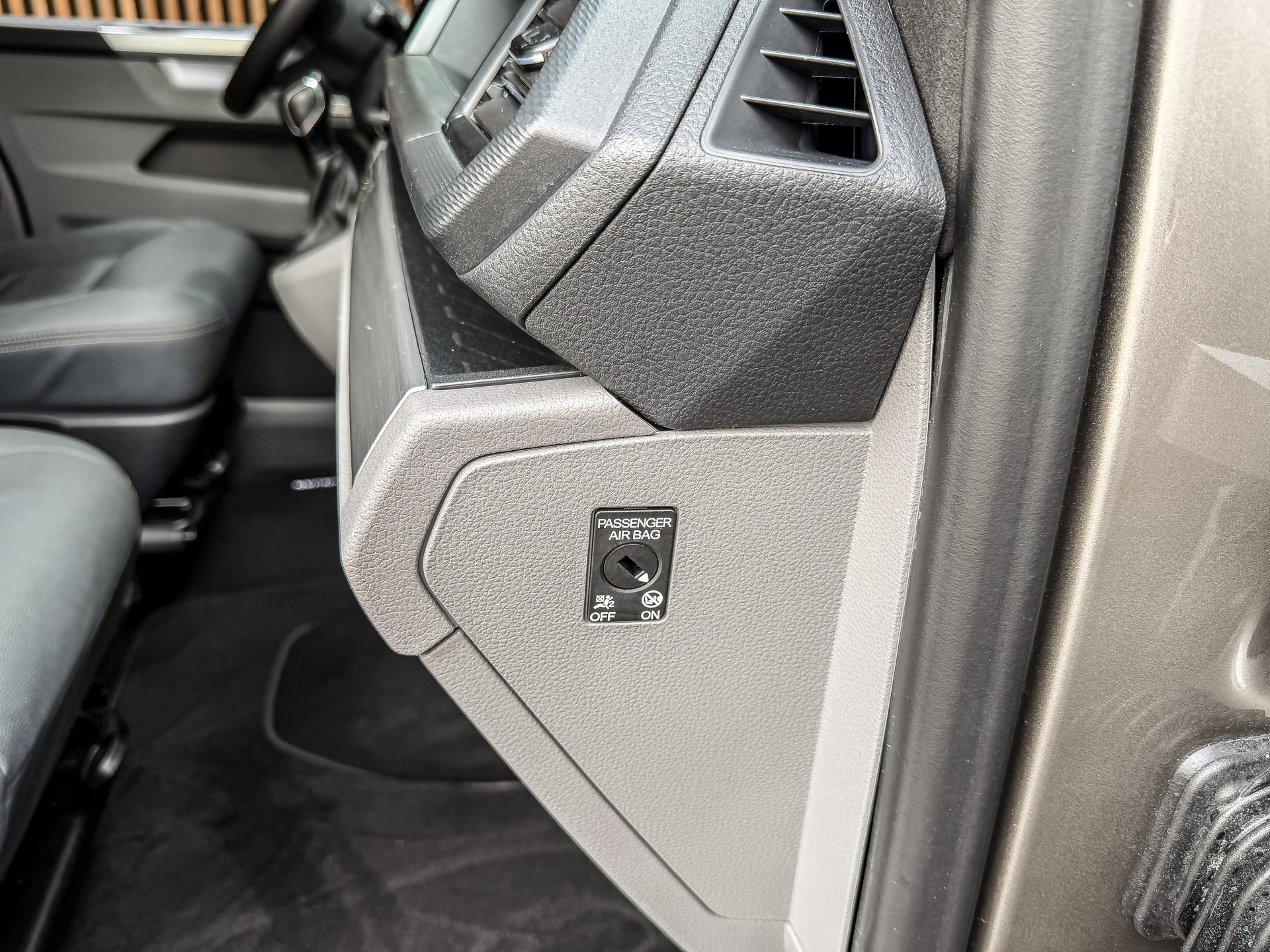 Volkswagen Transporter 2.0 TDI 204PK DSG Bulli ABT Dubbele Cabine L2H1 | Volkswagen occasion