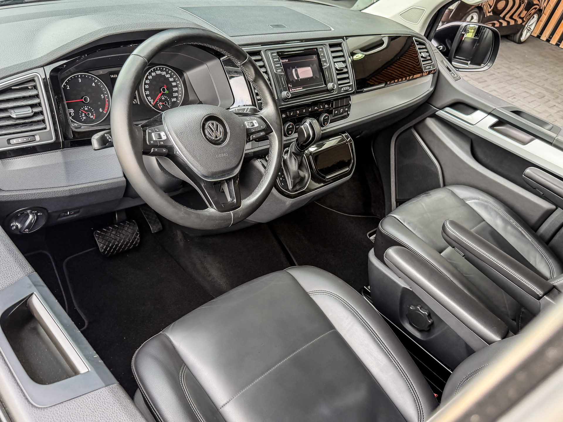 Volkswagen Transporter 2.0 TDI 204PK DSG Highline Dubbele Cabine | Volkswagen occasion
