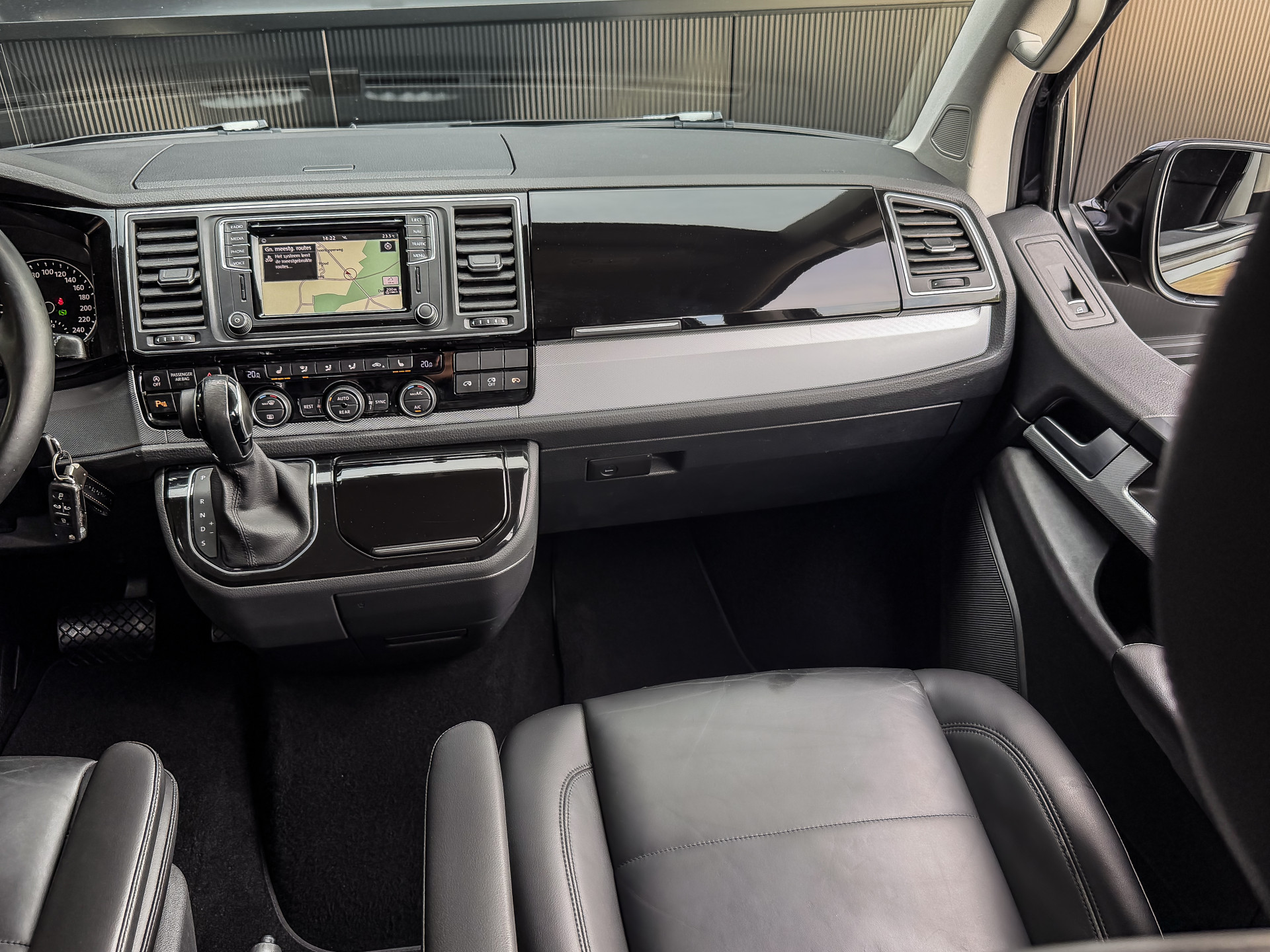 Volkswagen Transporter 2.0 TDI 204PK DSG Highline Dubbele Cabine | Volkswagen occasion