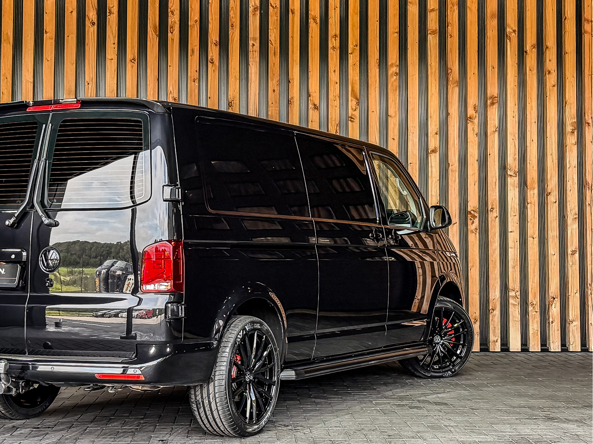 Volkswagen Transporter 2.0 TDI 204PK DSG L2H1 Bulli | Volkswagen occasion