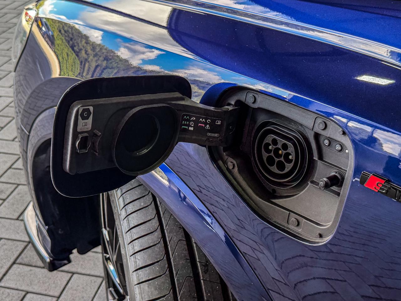 Audi Q3 45 TFSIe 245PK S edition | Audi occasion