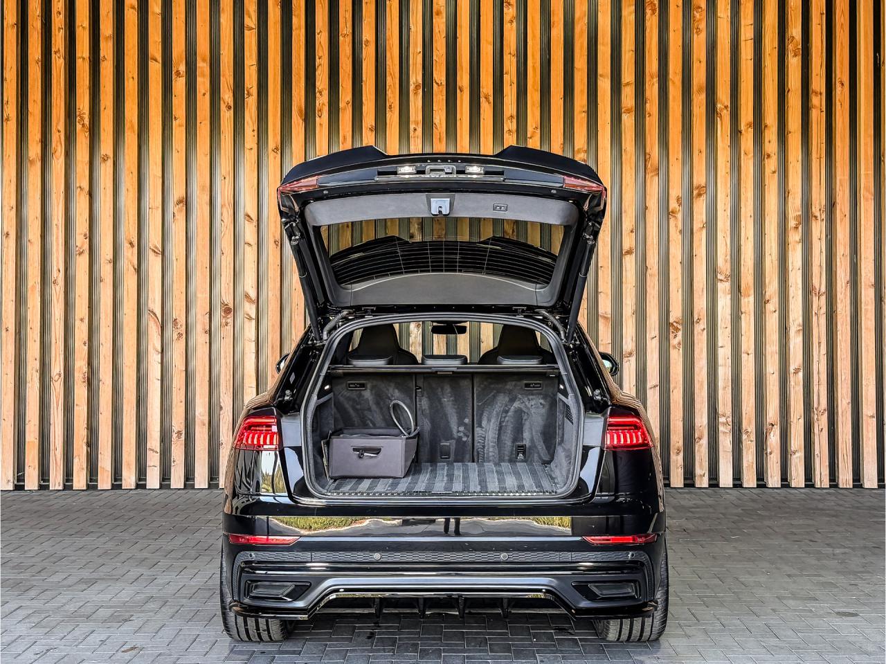 Audi Q8 60 TFSIe 462PK Quattro Pro Line S Competition | Audi occasion