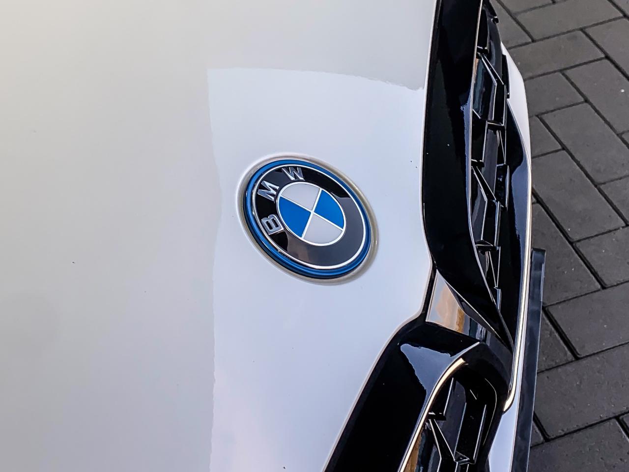 BMW 3 Serie Touring 330e 292PK xDrive High Executive M-Sport Pro | BMW occasion