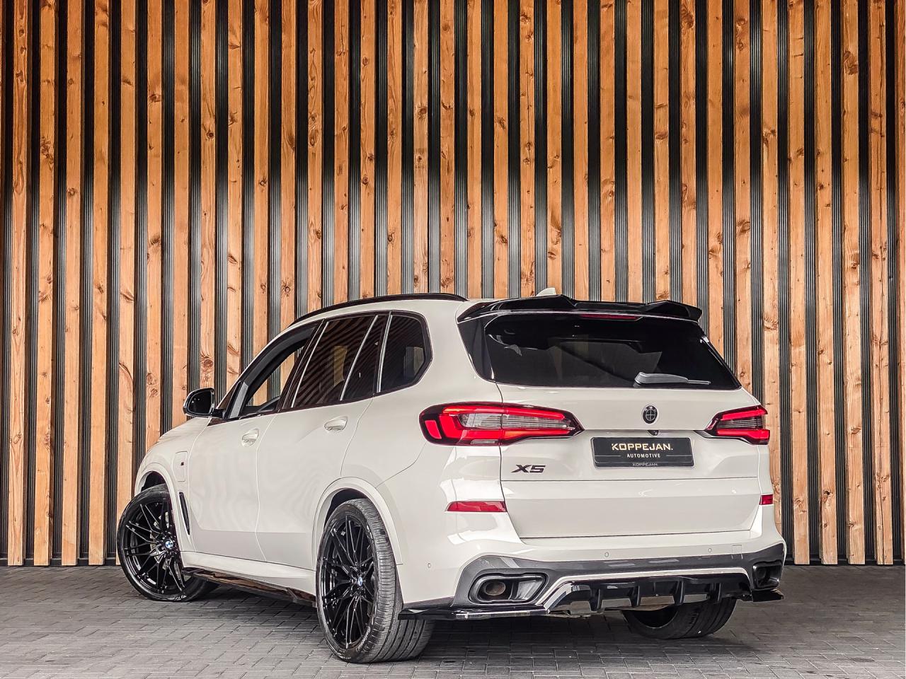 BMW X5 xDrive45e 394PK Automaat High Executive M-Sport | BMW occasion
