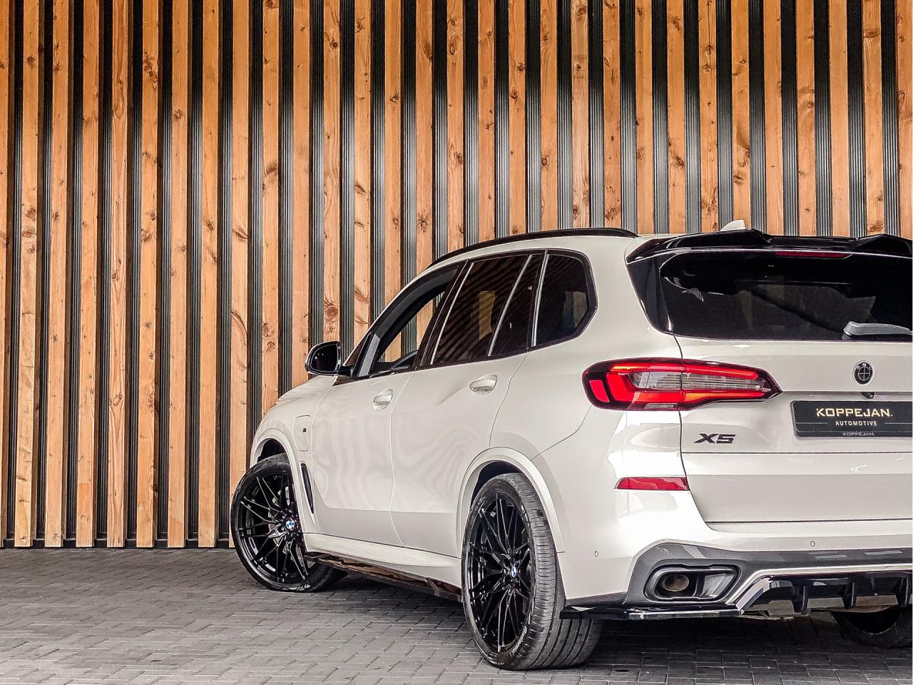 BMW X5 xDrive45e 394PK Automaat High Executive M-Sport | BMW occasion
