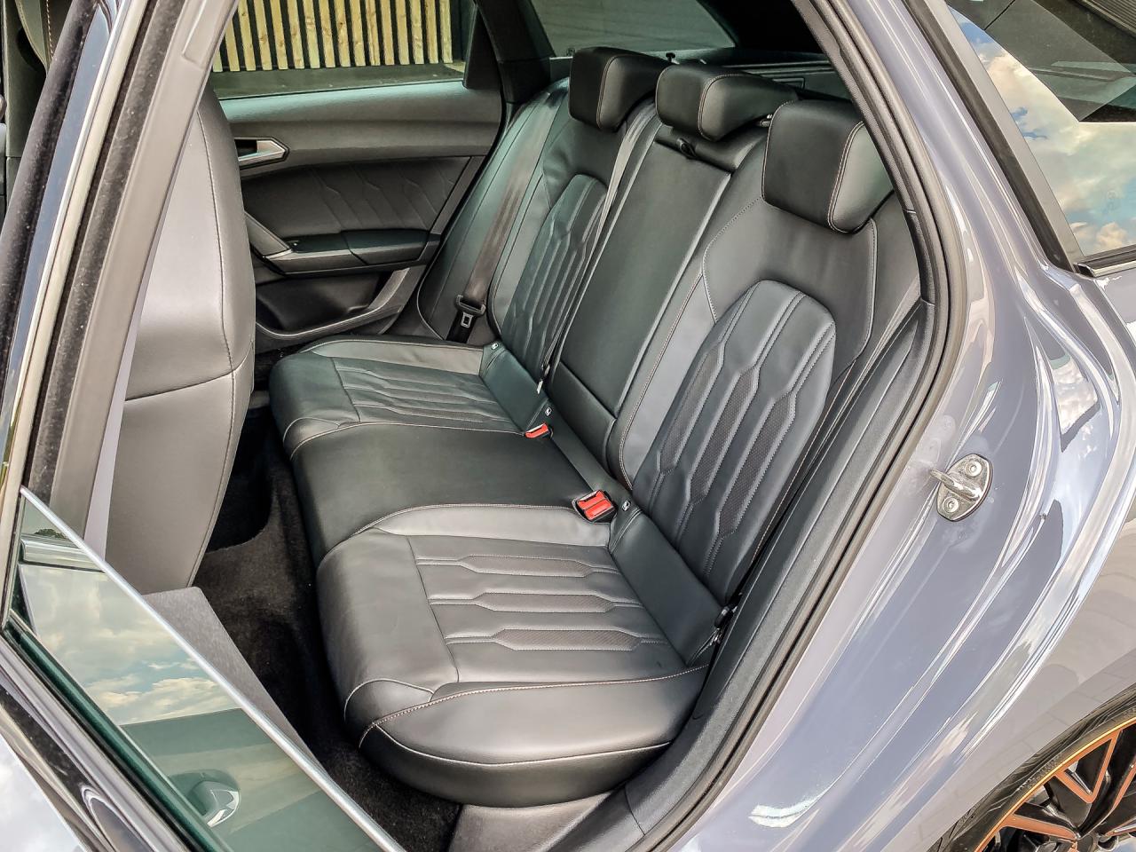 CUPRA Leon Sportstourer 1.4 e-Hybrid VZ 245PK Automaat | CUPRA occasion
