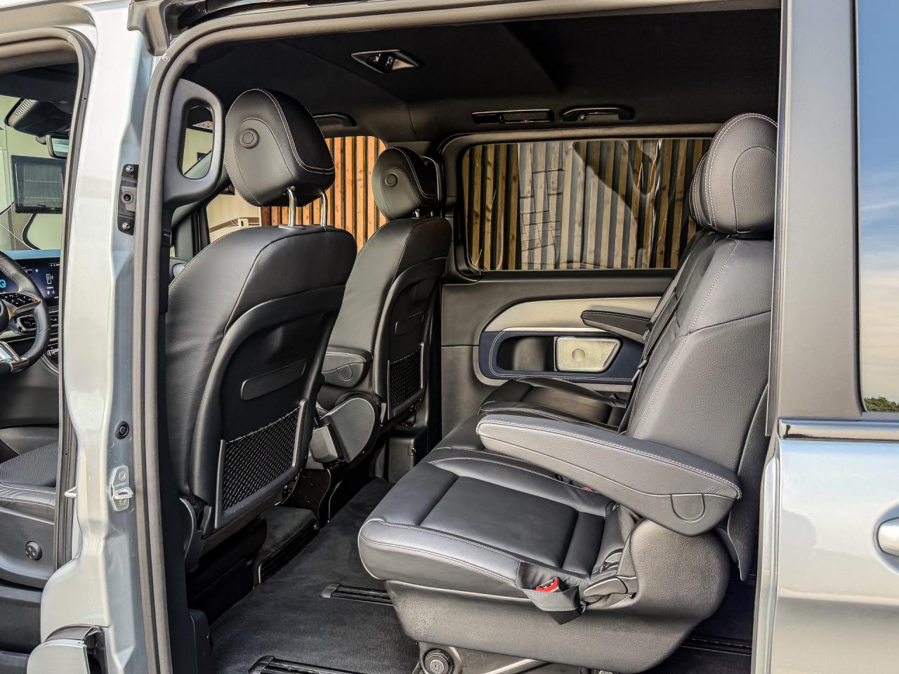 Mercedes-Benz EQV 300 AMG L2 90kWh 8-Persoons | Mercedes-Benz occasion