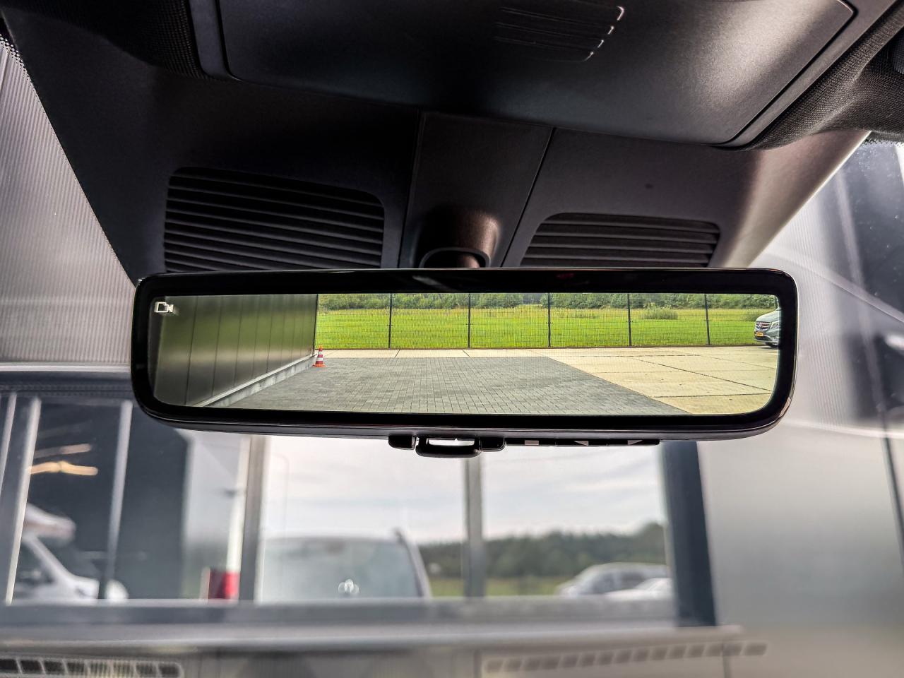 Mercedes-Benz EQV 300 AMG L2 90kWh 8-Persoons | Mercedes-Benz occasion