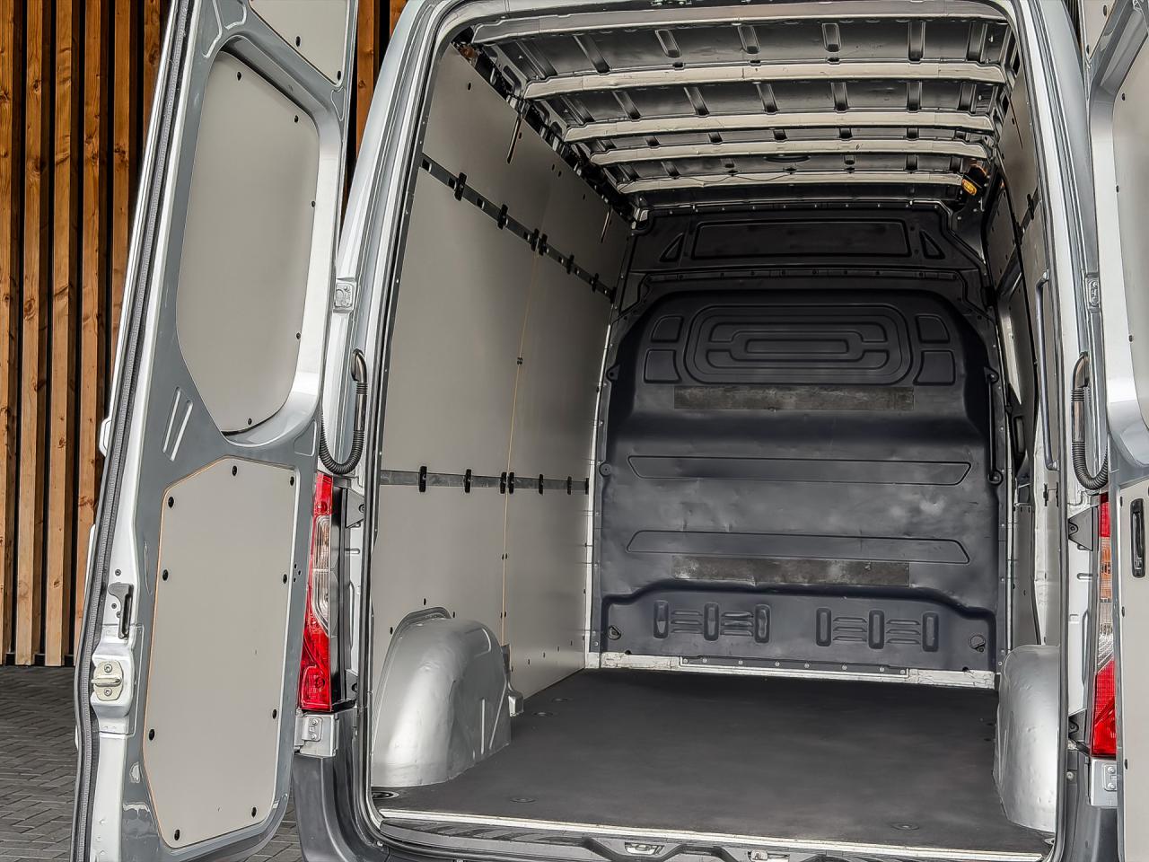 Mercedes-Benz Sprinter 1.9 CDI 150PK Automaat L2H2 Bestelwagen | Mercedes-Benz occasion