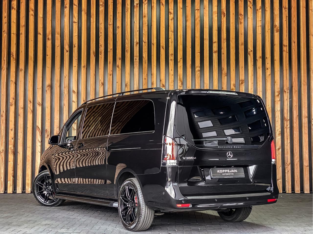 Mercedes-Benz V-Klasse 300d Extra Lang Avantgarde Dubbele Cabine | Mercedes-Benz occasion