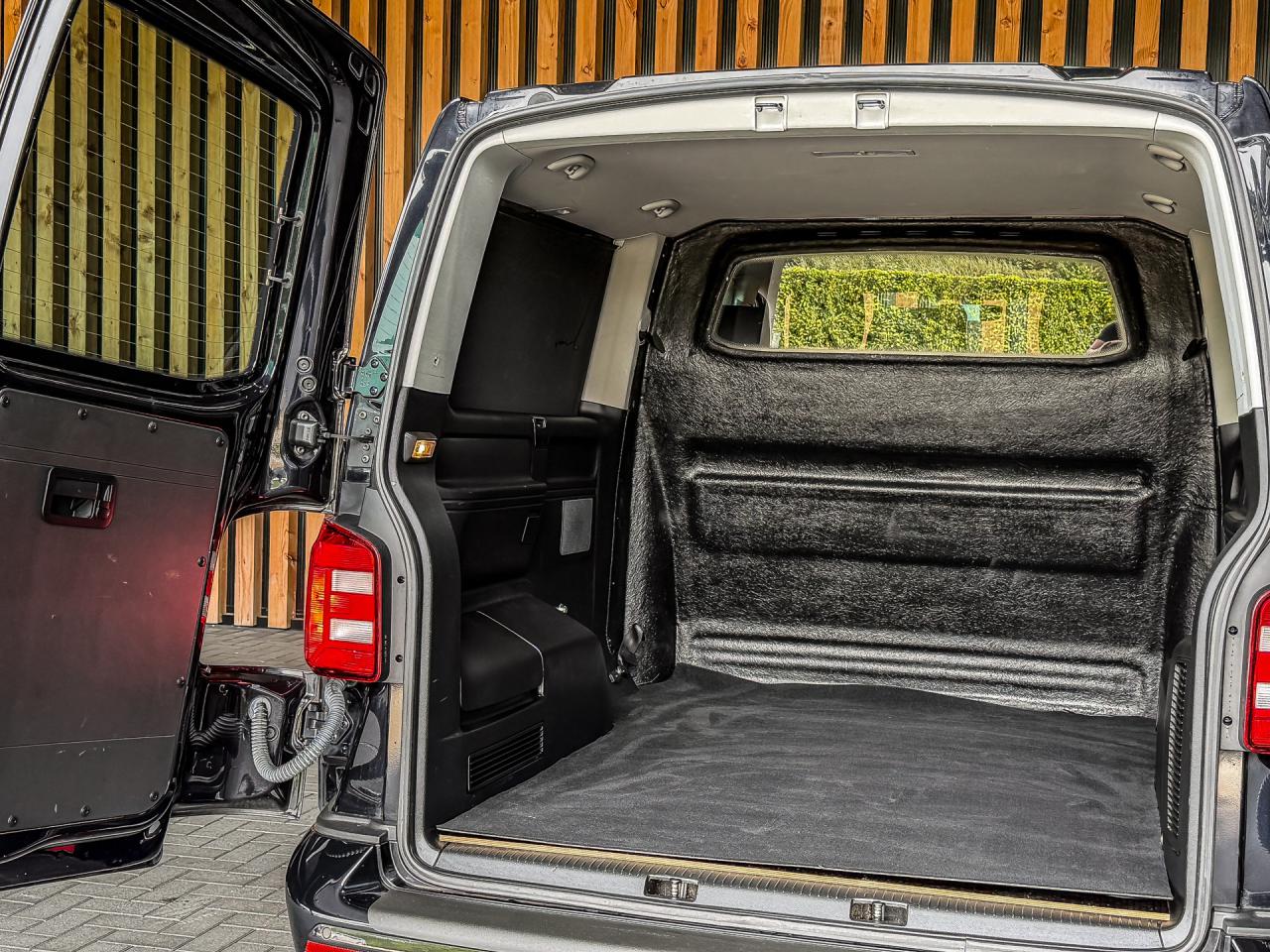 Volkswagen Caravelle 2.0 TDI 204PK DSG Highline Dubbele Cabine | Volkswagen occasion
