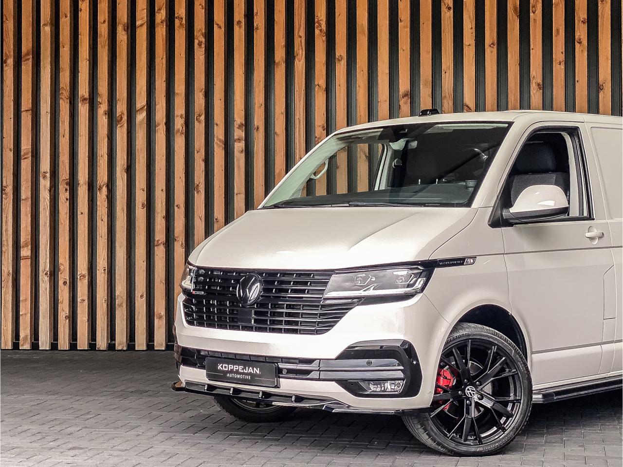 Volkswagen Transporter 2.0 TDI 150PK DSG 4Motion L2H1 Bestelwagen | Volkswagen occasion